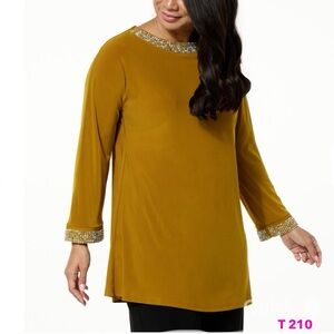 NWT Antthony Embellished Pullover Poncho Top